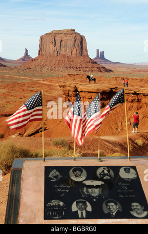 Navajo Indianer auf Pferd, Monument Valley Navajo Tribal Lands, Utah Stockfoto