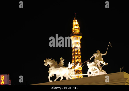 Wagen, Caesars Palace, Eiffel Tower, Paris Hotel, Las Vegas, Nevada, USA Stockfoto