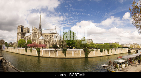 Panorama von Notre Dame über die Seine, Paris. Stockfoto