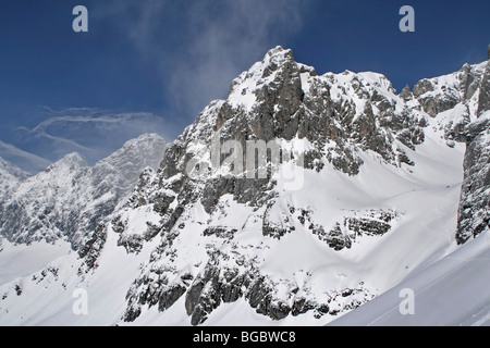 Schneebedeckte Berge vor einem Sturm, Dachstein, Ramsau, Österreich, Europa Stockfoto