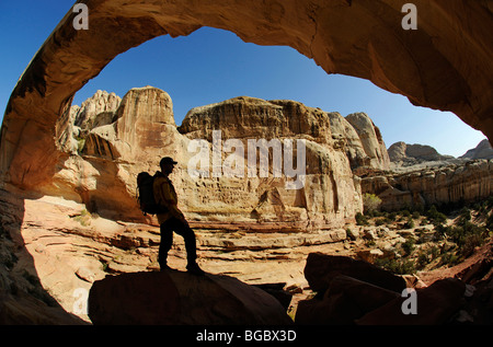 Wanderer, Hickman Bridge, Capitol Reef National Park, Utah, USA Stockfoto