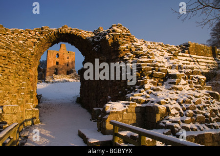 Ansicht des Bergfrieds Norham Castle einmal der gefährlichste Ort in England. Eines der Lieblingsthemen Turners. Stockfoto