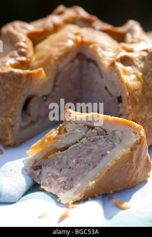 Traditionellen handgemachten Pork pie Stockfoto