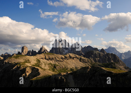 Blick von der Auronzohuette Hütte auf dem Cristallo Berggruppe, Hochpustertal, Sextener Dolomiten, Südtirol, Ita Stockfoto