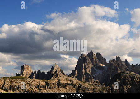 Blick von der Auronzohuette Hütte auf dem Cristallo Berggruppe, Hochpustertal, Sextener Dolomiten, Südtirol, Ita Stockfoto
