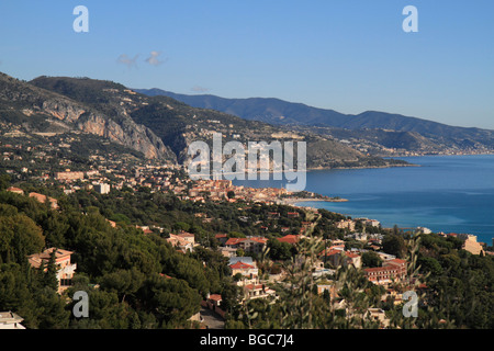 Blick von der Kapelle La Pausa in Roquebrune Cap Martin am Menton und der Grenze zu Italien, Alpes Maritimes, Cote d ' Azur, Fran Stockfoto