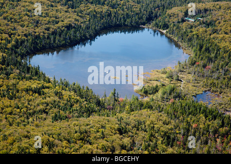 Franconia Notch State Park - Lonesome Lake Trail Kanone. Dieser Weg führt auf den Gipfel des Cannon Mountain in den White Mountains, New Hampshire, USA Stockfoto