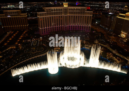 Tanzende Fontänen des Bellagio - Nachtaufnahme - Las Vegas Bellagio Hotel Casino - Strip Stockfoto