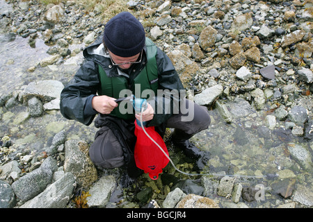 Wassertank zu ernähren. Kajak-Tour in der Glacier Bay National Park, Alaska, USA. Stockfoto