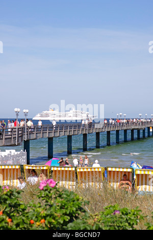 Cruise Liner MS Europa Verankerung aus Binz, Insel Rügen, Mecklenburg-West Pomerania, Deutschland Stockfoto