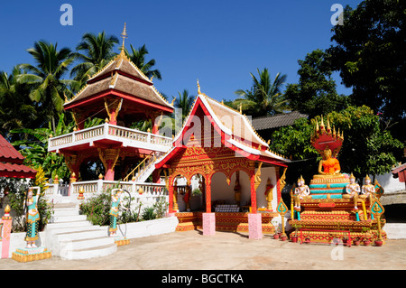 Laos; Luang Prabang; Tempel im Dorf Ban Xang Hai in der Nähe von Luang Prabang Stockfoto