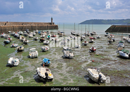 Segelboote in der Binic Hafen / Hafen, Côtes-d ' Armor, Bretagne, Frankreich Stockfoto