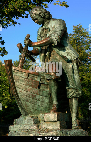 Statue des russischen Zaren Peter dem großen (1672-1725) außerhalb der Admiralität in Sankt Petersburg, Russland Stockfoto