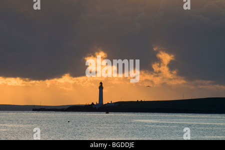 Die Schäre Ness Leuchtturm auf Hoy Ton Festland Stromness Orkney Schottland.  SCO 5662 Stockfoto