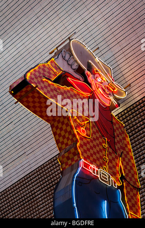 Vegas Vic, die berühmte Cowboy Figur in der Fremont Street im alten Las Vegas, Nevada, USA Stockfoto