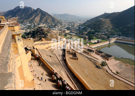 Blick vom Palast von Amber, Bernstein, in der Nähe von Jaipur, Rajasthan, Nordindien, Indien, Südasien, Asien Stockfoto