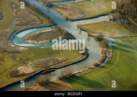 Luftaufnahme, Renaturierung des Flusses Lippe zwischen Schloss Heessen Burg und das Kraftwerk Kraftwerk Westfalen Lippe riv Stockfoto