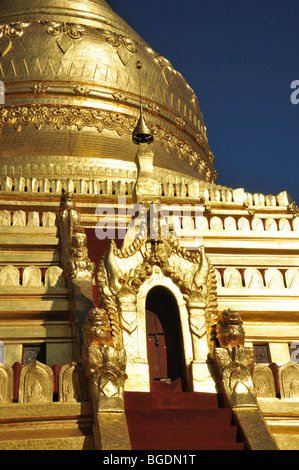 Shwezigon Pagode, Nyaung U, Bagan, Burma, Myanmar Stockfoto