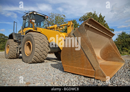 Gelben Radlader mit einer großen Schaufel. Stockfoto