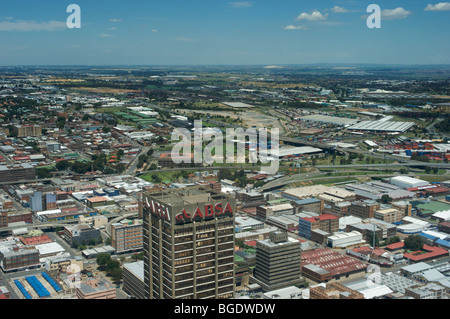 Südost-Ansicht von oben des Carlton Centre, Johannesburg, Südafrika, der Innenstadt von Johannesburg Stockfoto