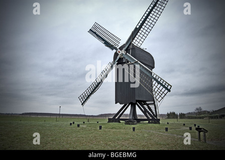 Traditionelle Windmühle in der Provinz Groningen, Nordholland Stockfoto