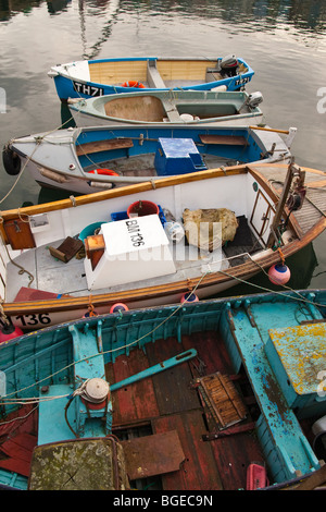 kleine "Angelboote/Fischerboote" im Hafen von brixham Stockfoto