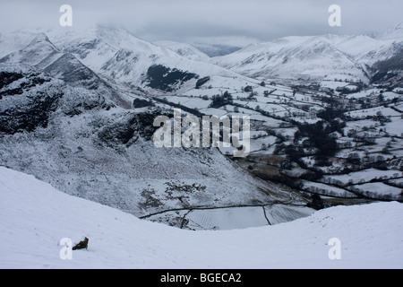 Katze-Glocken Gipfel Blick Cumbria See Bezirk Winter Schnee England uk gb Stockfoto