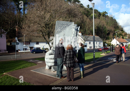 Skulptur markiert den Beginn der South West Coast Path in Minehead, England Stockfoto