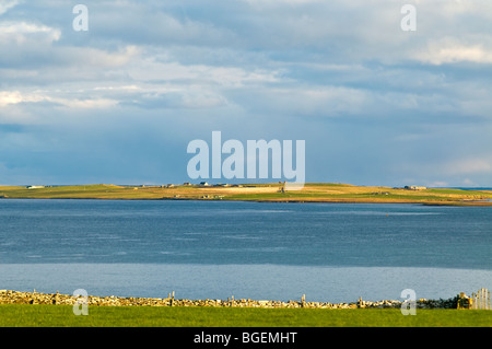 Die kleine Insel von Orkney Wyre von Gurness am nördlichen Ufer des Festland Orkney SCO 5789 Stockfoto