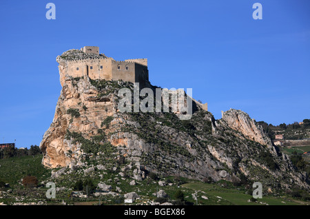 Schloss Mussumeli oder Chiaramonte Burg, Sizilien, Italien Stockfoto