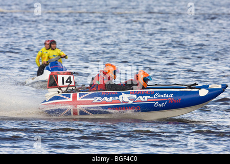 Team Kontakt warten Out - Zapcat Meisterschaft 2009 - Hafen von Leith, Edinburgh Stockfoto