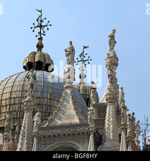 Kuppel von San Marco Dom Blick vom Hof der Dogenpalast, Venedig, Veneto, Italien Stockfoto