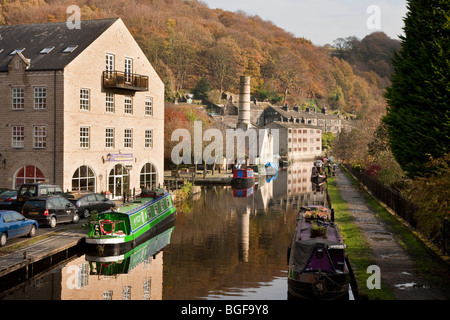 Die Rochdale Kanal, Hebden Bridge, Halifax, Yorkshire Stockfoto