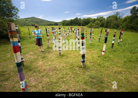 Ein Land Art-Werk von F.Ollereau, einer französischen Künstlerin durchgeführt. Installation de Land Art Réalisée Par l'artiste F. Ollereau. Stockfoto