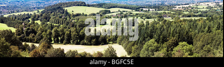 den weitere Hills Country Park mit Wanderwegen und Bäume in Worcestershire, den Midlands in England Stockfoto