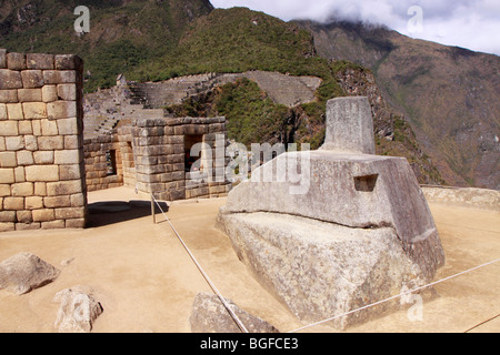 Intihuatana, Sonnenuhr, hergestellt aus Stein, Machu Picchu, Peru, Südamerika Stockfoto