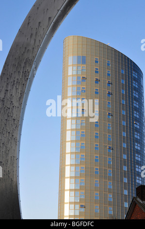 Das Appartementhaus der Stratford Auge, wie aus Stratford Kulturviertel, Stratford, London, England, UK Stockfoto