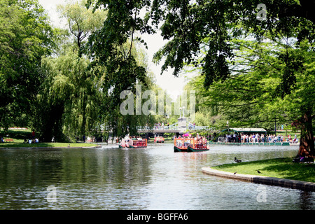 Boston Public Garden, Schwan Boote, Massachusetts Stockfoto