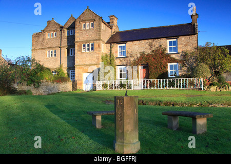 Am frühen Morgen Strassenszene in Bellerby, Yorkshire. Stockfoto