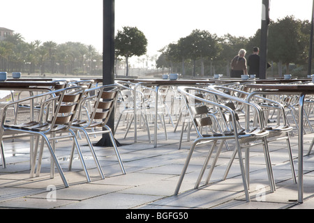 Cafe Tische im Parc Park De La Mar, Palma De Mallorca, Spanien Stockfoto