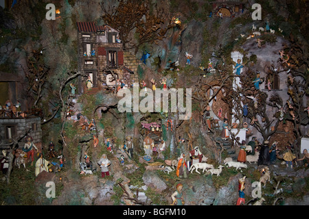 Eines der Krippen oder Presepe, die auf dem Display in Neapel an Weihnachten, Neapel, Italien Stockfoto