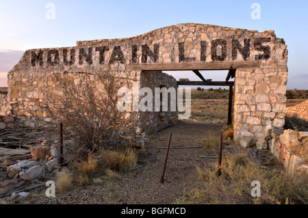 Der alte Zoo in die Geisterstadt von zwei Geschütze, Arizona, an der historischen Route 66. Stockfoto