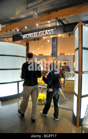 Welt-Glas-Display im Glasmuseum Corning New York Region der Finger Lakes Stockfoto