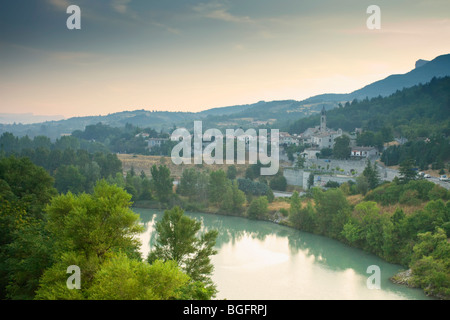 Fluss in Sisteron Stockfoto