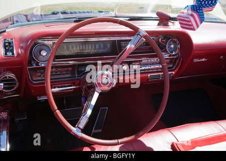 Interieur in einem alten Cadillac de Vill 1963 Stockfoto