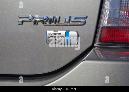 Nahaufnahme von grau Toyota Prius mit Hybrid Synergy Drive Tag. Kalifornien, USA Stockfoto