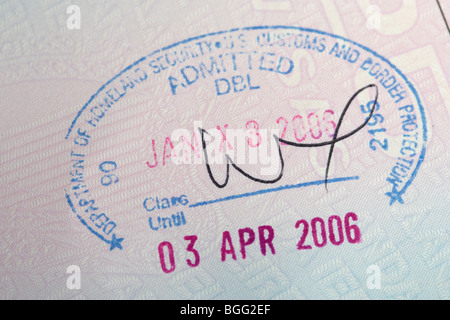 EU-irischen Pass gestempelt mit Einreise Visa-Abteilung der Heimat-Sicherheit uns Zoll- und Grenzkontrollen Schutz Spiel in dublin Stockfoto