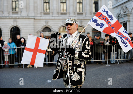 Pearly King an Neujahrsparade 2010, London, England Stockfoto