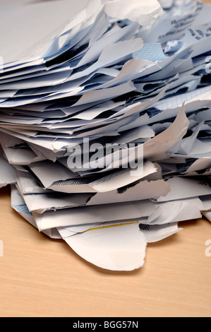 Geöffnete Mail Umschläge Stockfoto