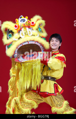 Chinesische traditionelle Löwen tanzen Stockfoto